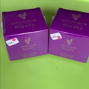 Younique Royalty Detoxifying Mask